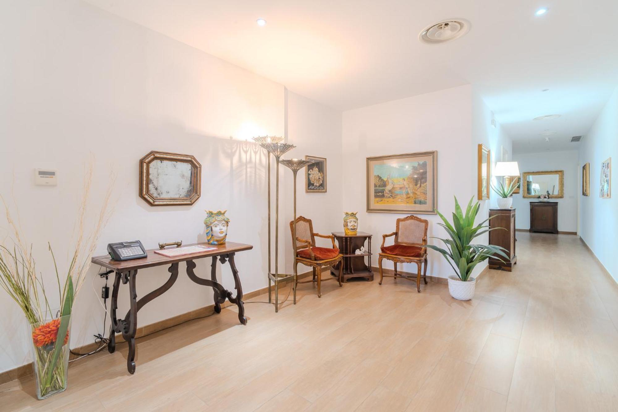 B&B Charme Lecce Bagian luar foto