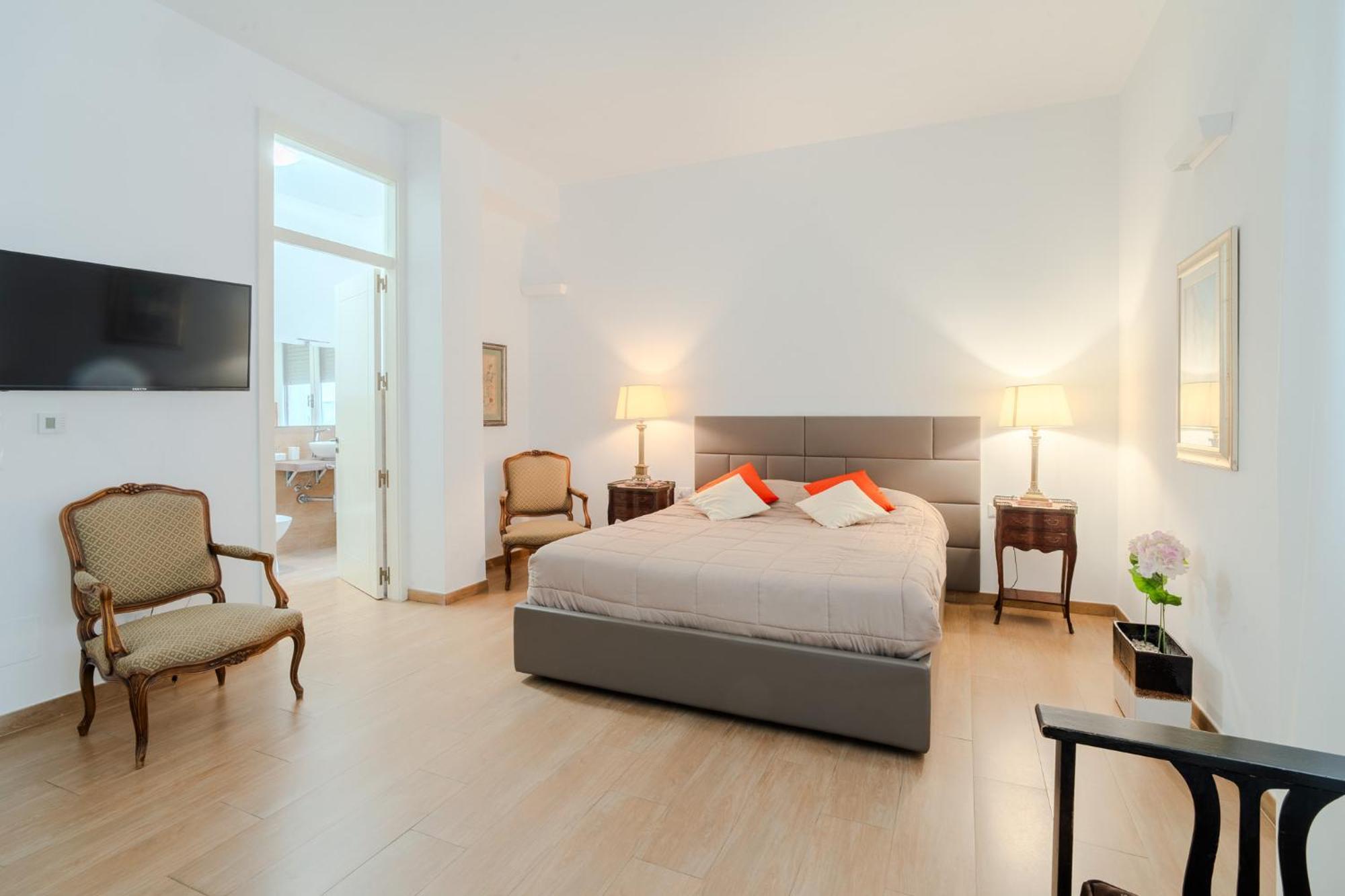 B&B Charme Lecce Bagian luar foto
