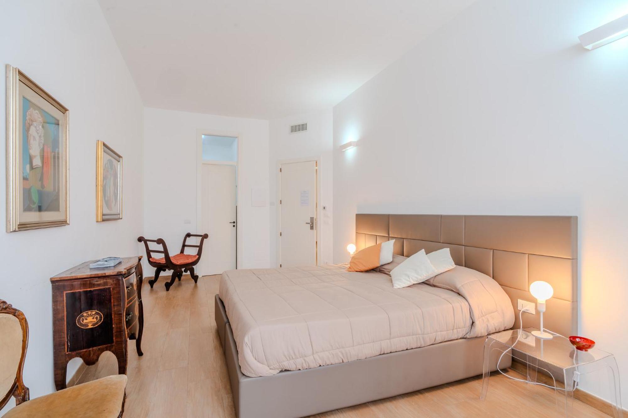 B&B Charme Lecce Bagian luar foto